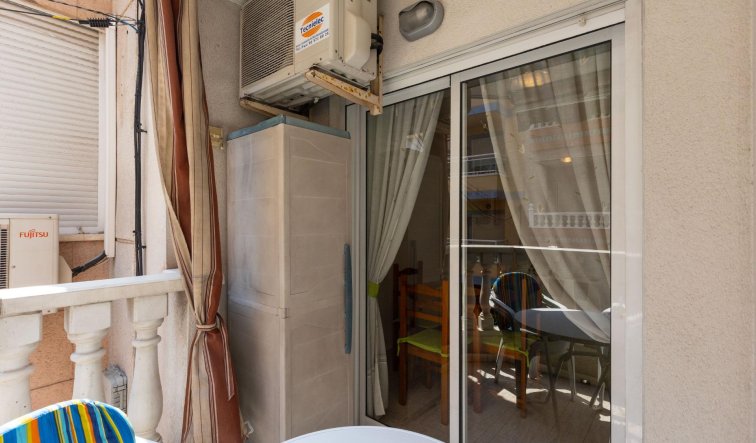 Resale - Apartment / flat - Torrevieja - Centro