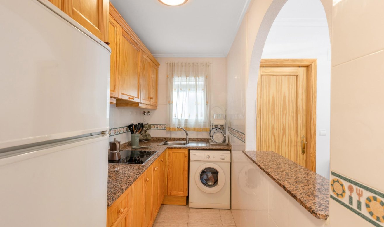 Resale - Apartment / flat - Torrevieja - Centro