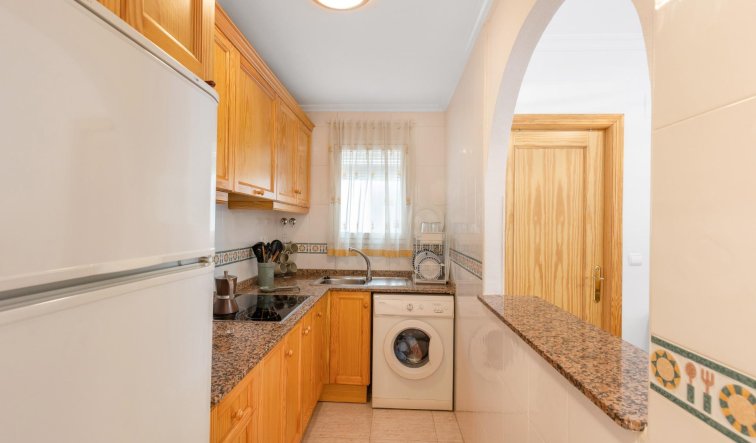 Resale - Apartment / flat - Torrevieja - Centro