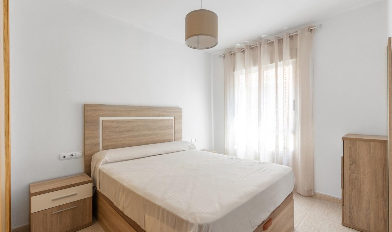 Resale - Apartment / flat - Torrevieja - Centro