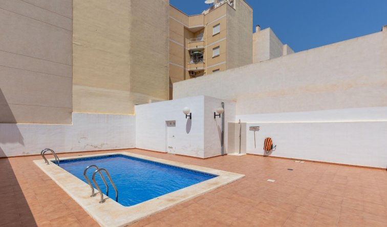 Resale - Apartment / flat - Torrevieja - Centro