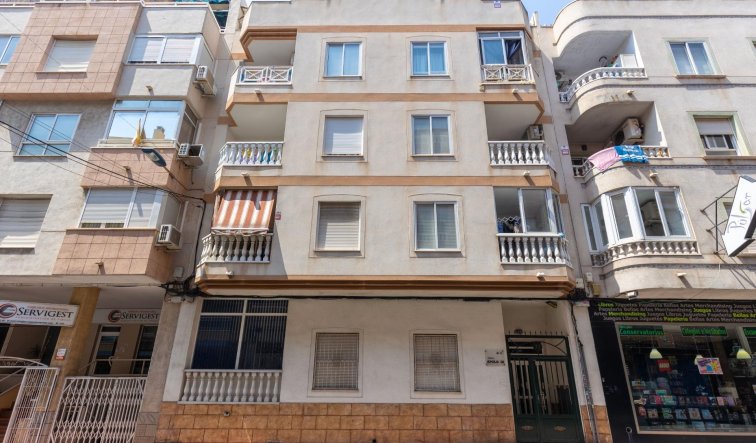 Resale - Apartment / flat - Torrevieja - Centro