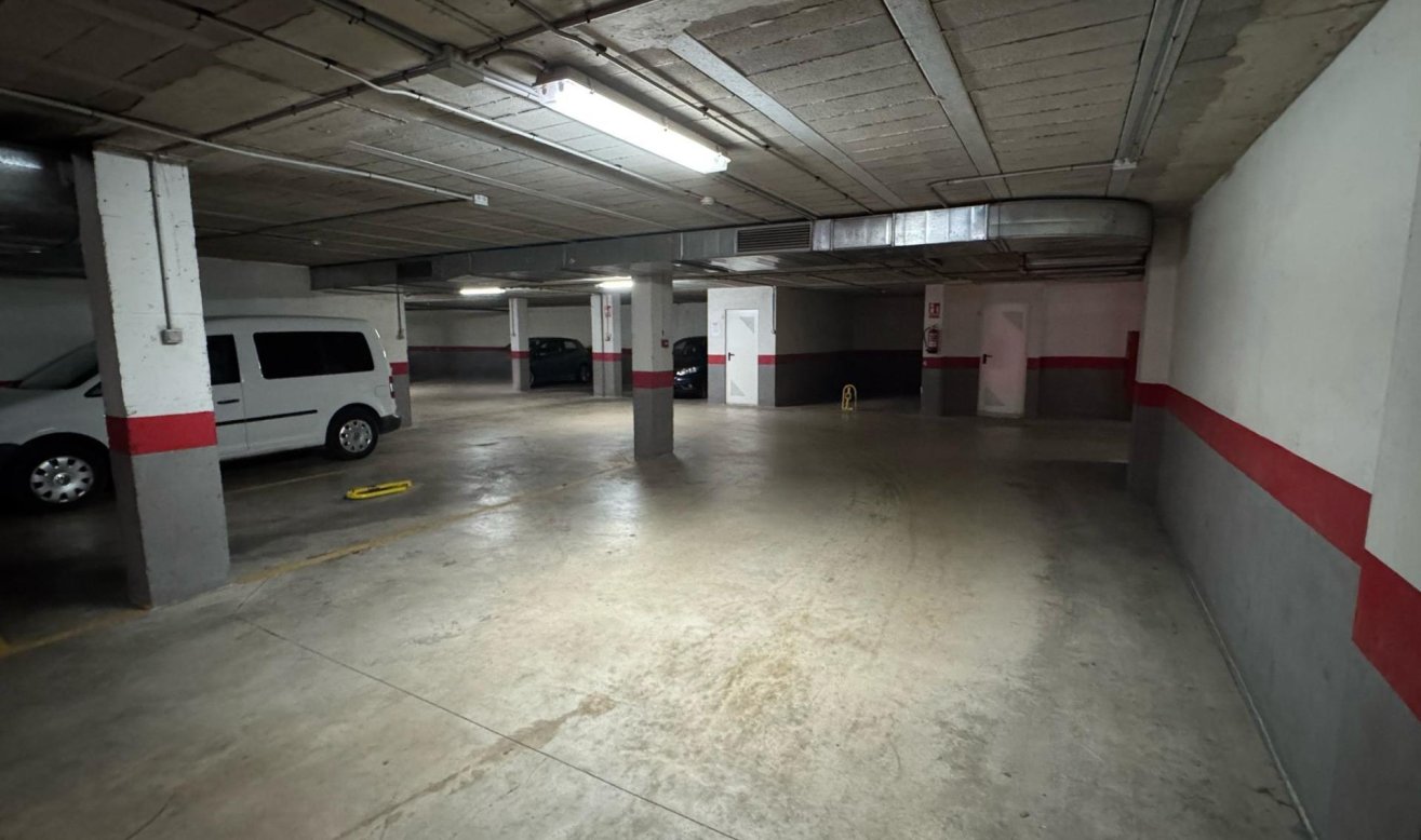 Resale - Garage - Torrevieja - Centro