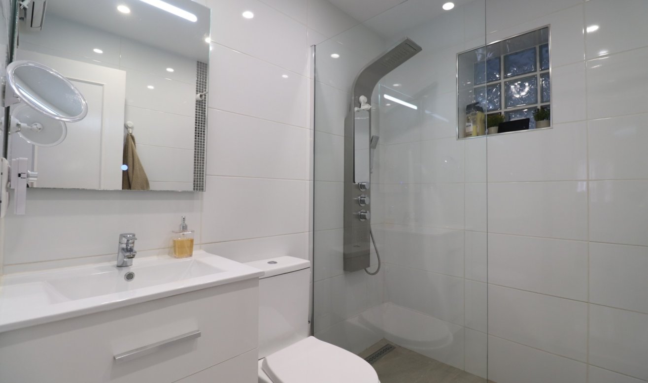 Resale - Detached Villa - Orihuela Costa - La Florida