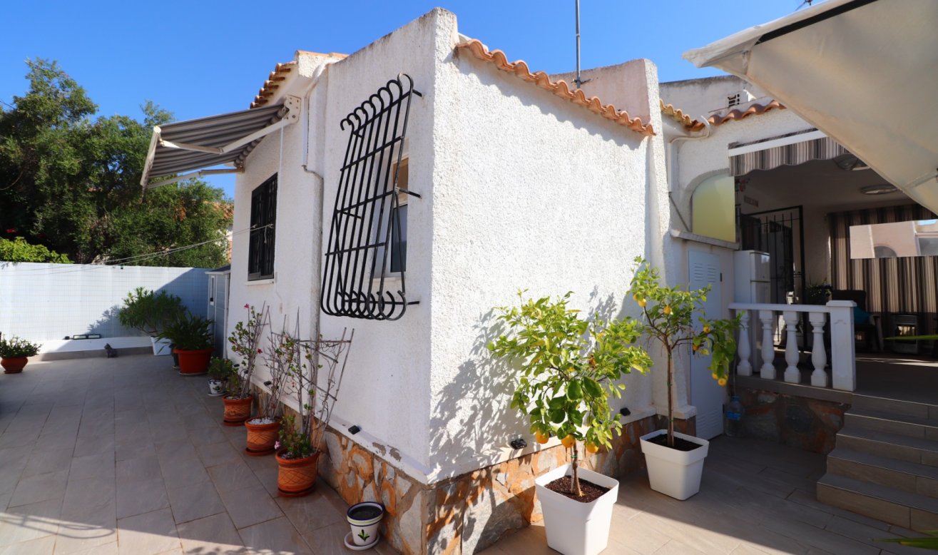 Resale - Detached Villa - Orihuela Costa - La Florida