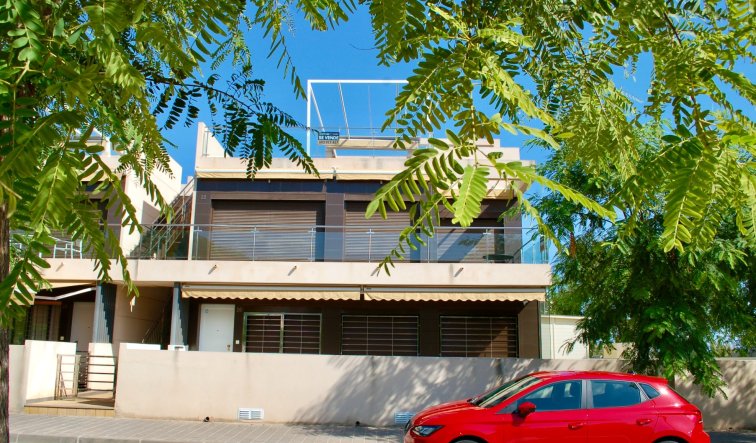 Resale - Bungalow - Pilar de la Horadada - Mil Palmeras