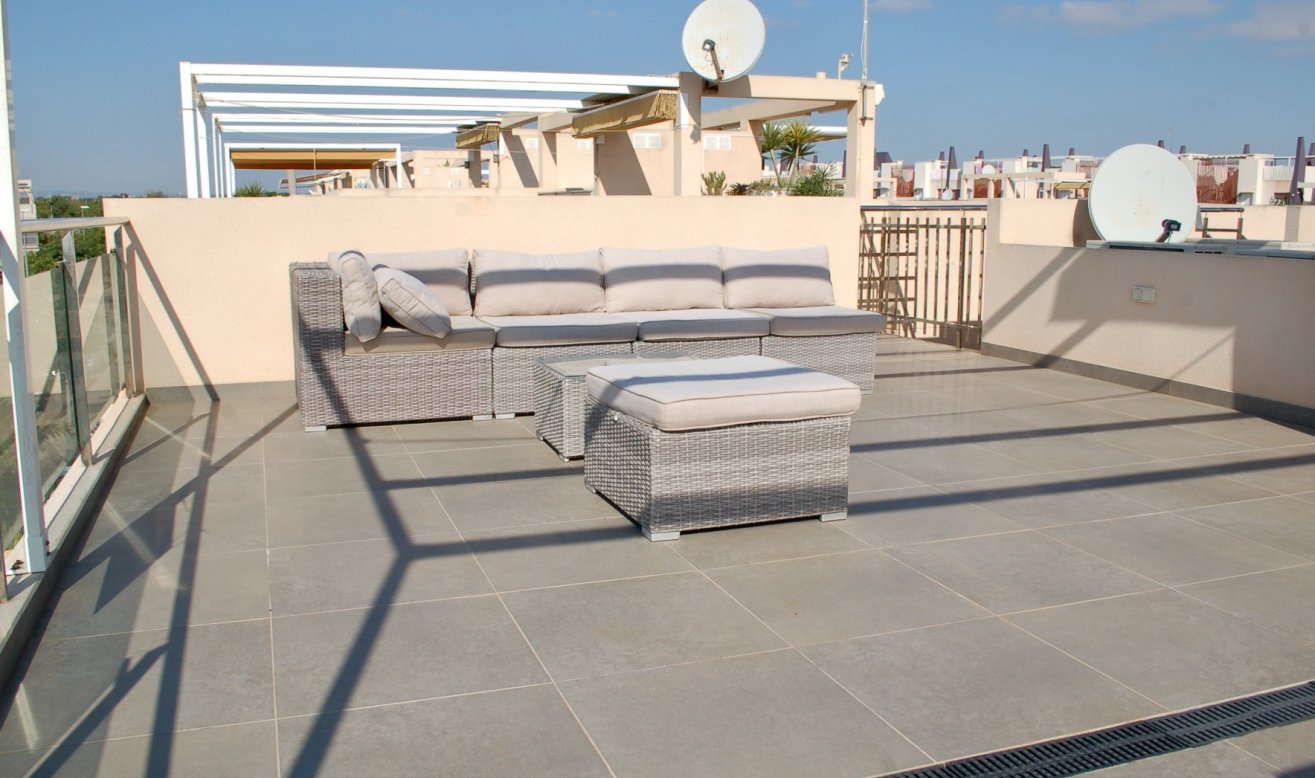 Resale - Bungalow - Pilar de la Horadada - Mil Palmeras