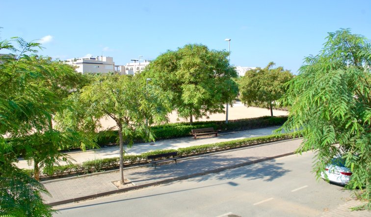 Resale - Bungalow - Pilar de la Horadada - Mil Palmeras