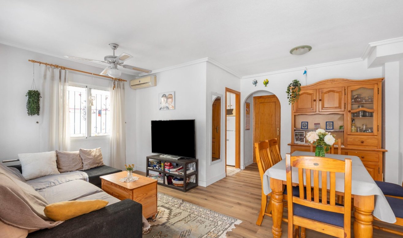 Resale - Terraced house - Torrevieja - Carrefour