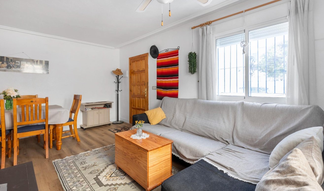 Resale - Terraced house - Torrevieja - Carrefour