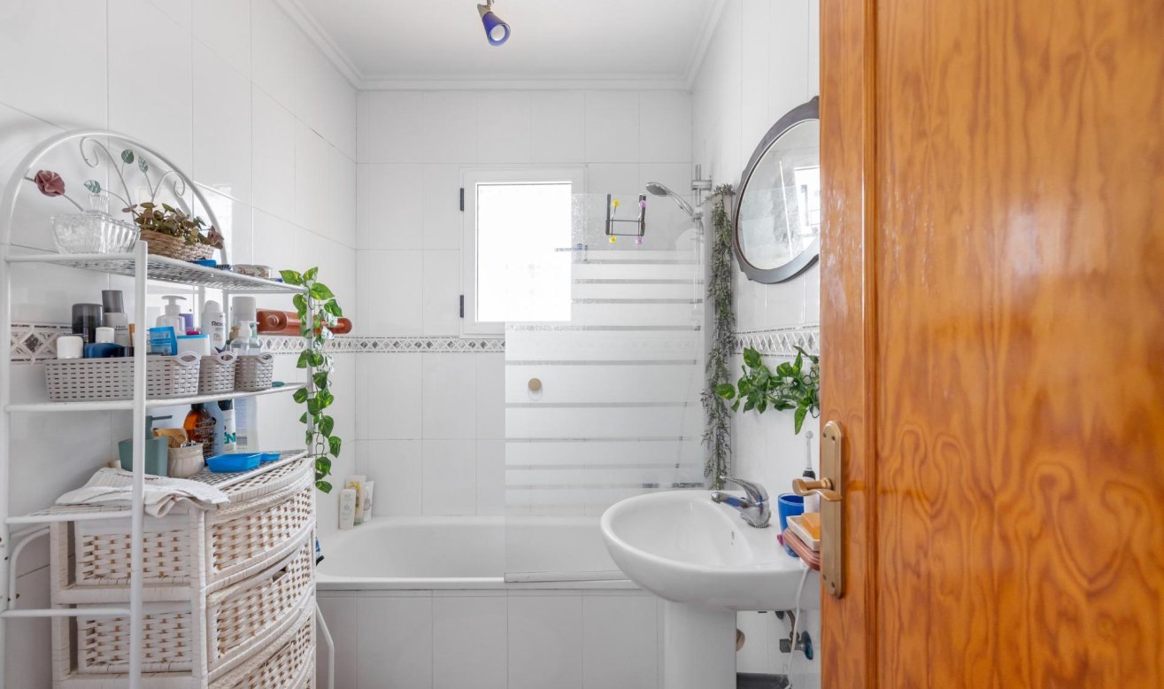 Resale - Terraced house - Torrevieja - Carrefour
