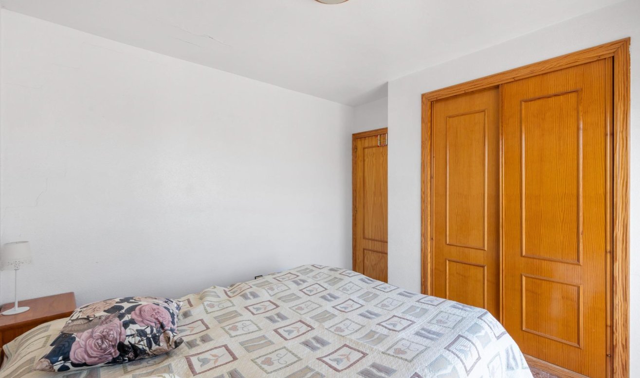 Resale - Terraced house - Torrevieja - Carrefour