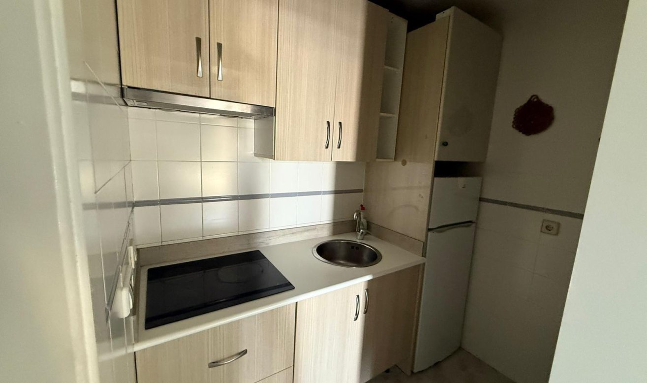 Resale - Terraced house - Torrevieja - Carrefour