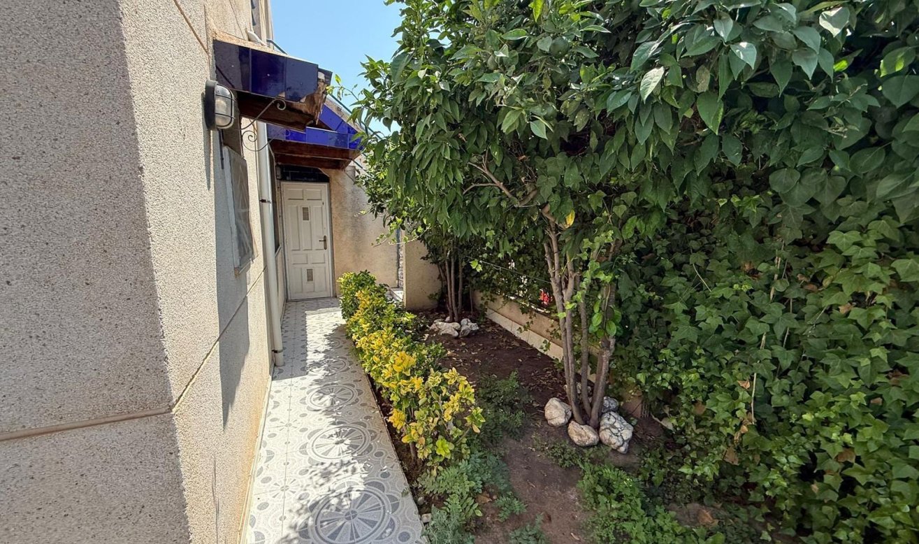 Resale - Terraced house - Torrevieja - Carrefour