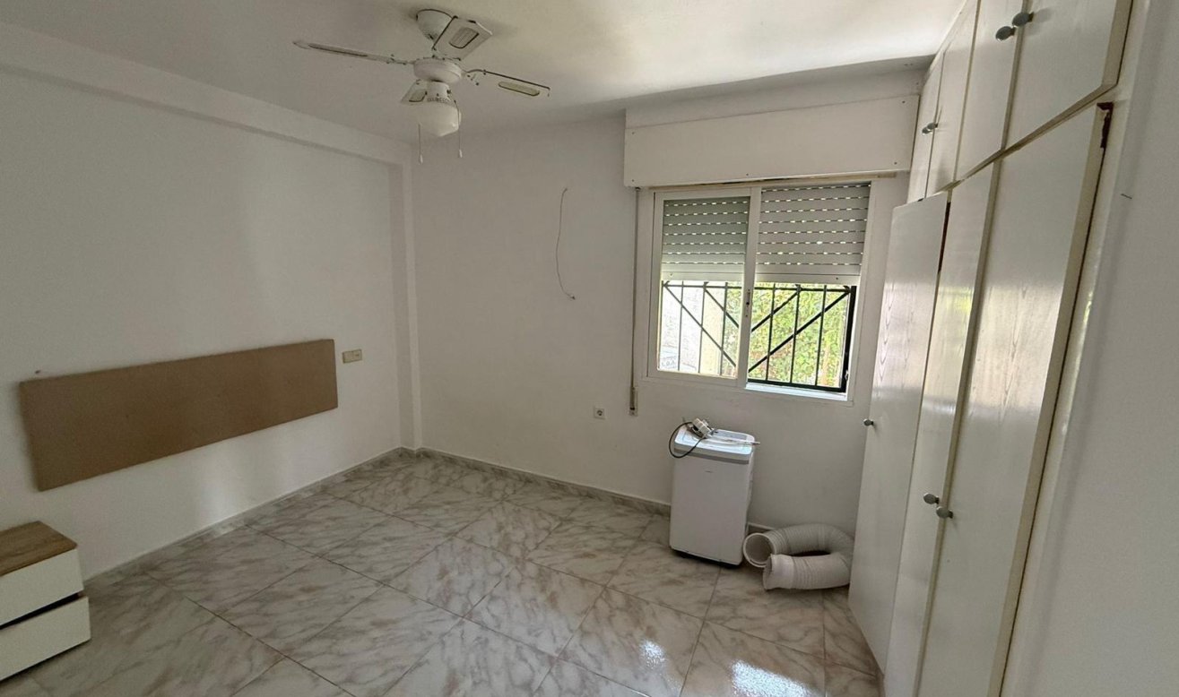 Resale - Terraced house - Torrevieja - Carrefour