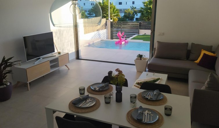 Obra nueva - Villa - Orihuela Costa - PAU 8