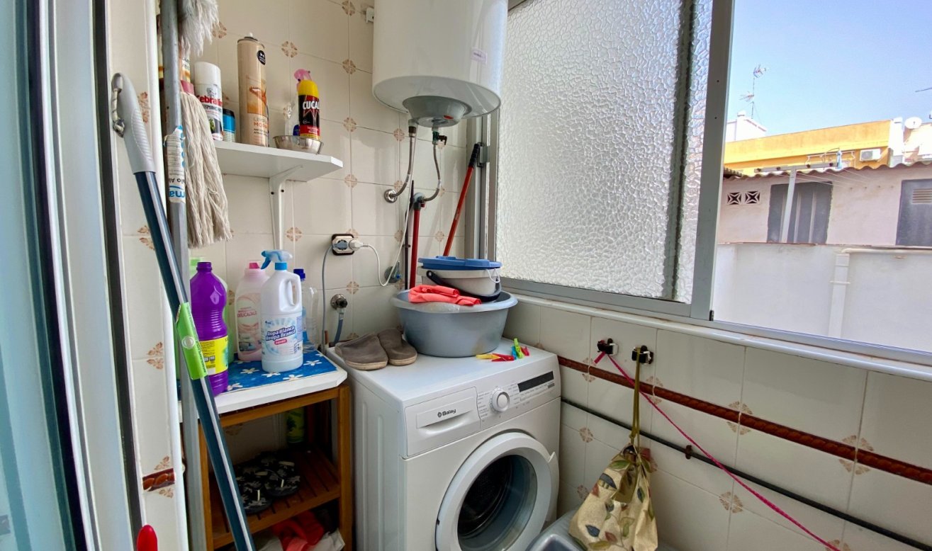 Resale - Apartment / flat - Torrevieja - Playa del Cura
