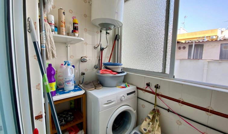 Resale - Apartment / flat - Torrevieja - Playa del Cura