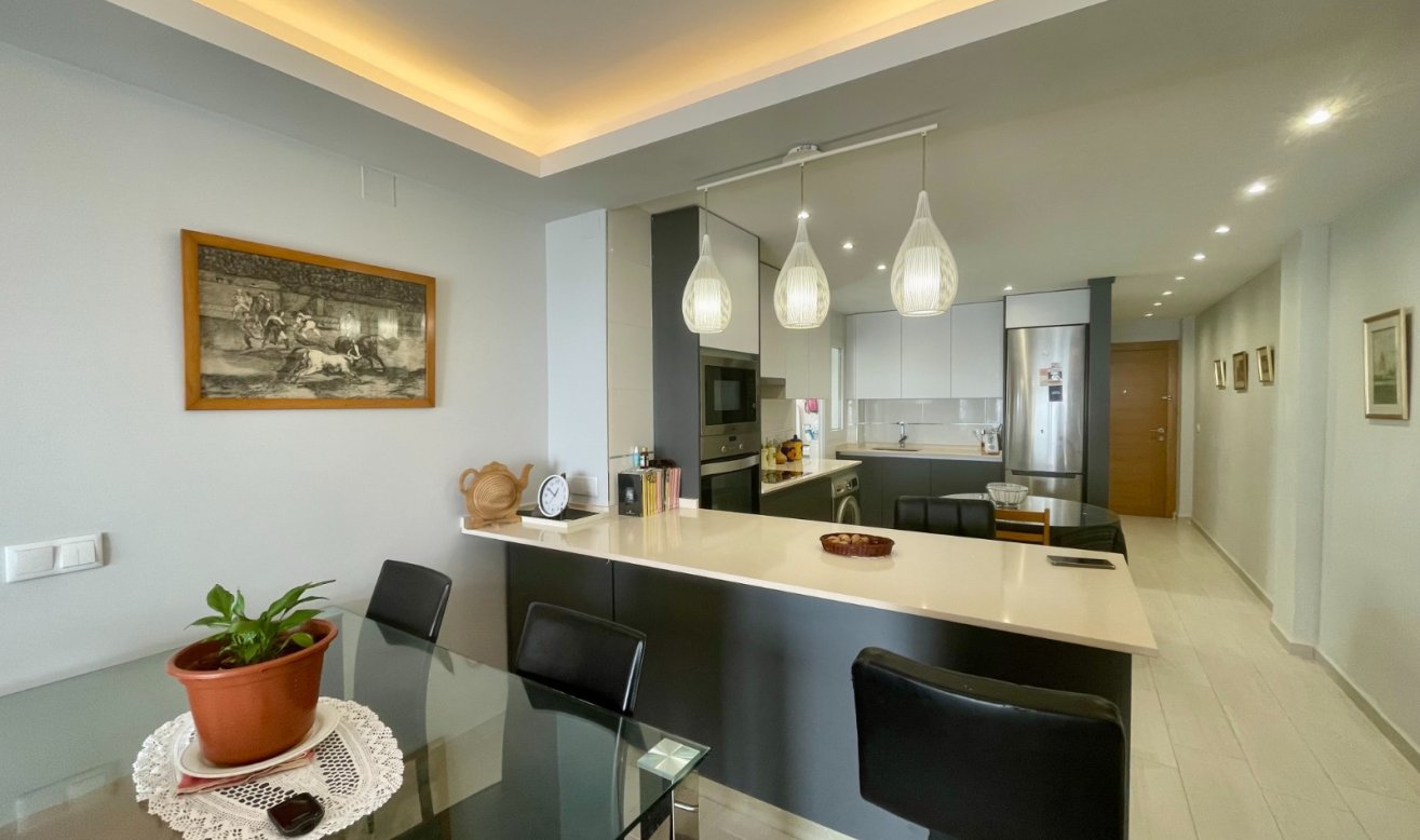 Resale - Apartment / flat - Torrevieja - Playa del Cura