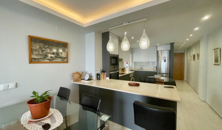 Resale - Apartment / flat - Torrevieja - Playa del Cura