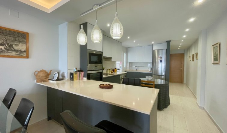 Resale - Apartment / flat - Torrevieja - Playa del Cura