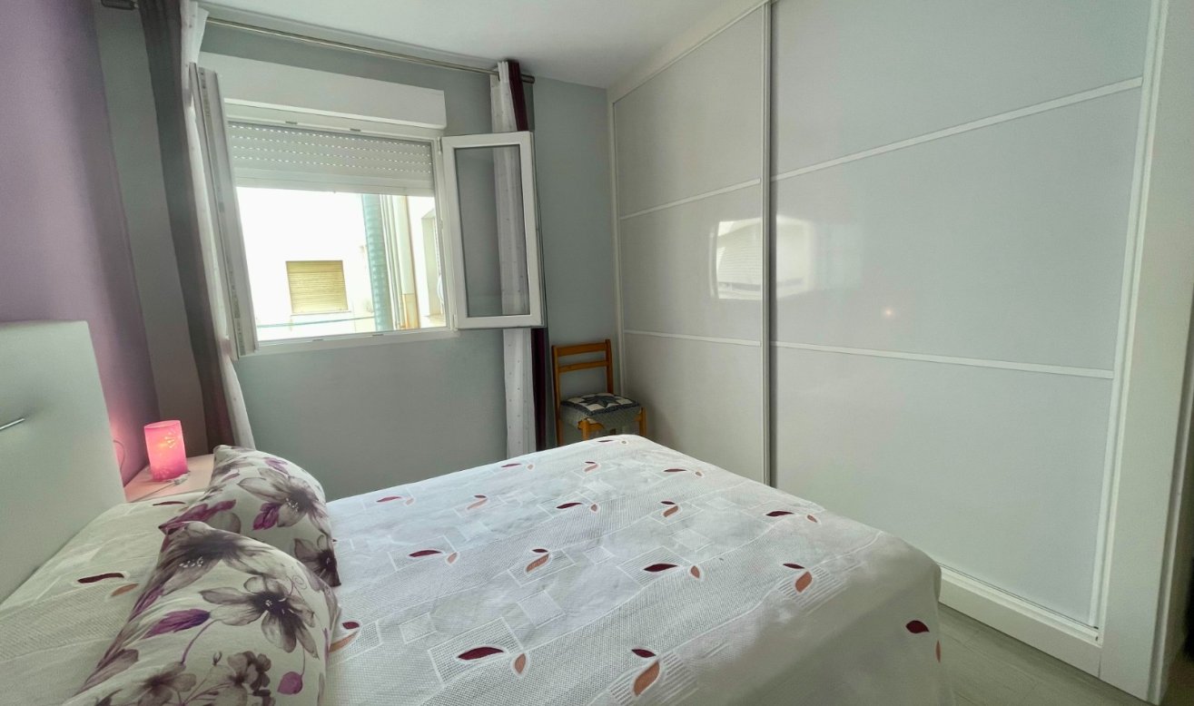 Resale - Apartment / flat - Torrevieja - Playa del Cura
