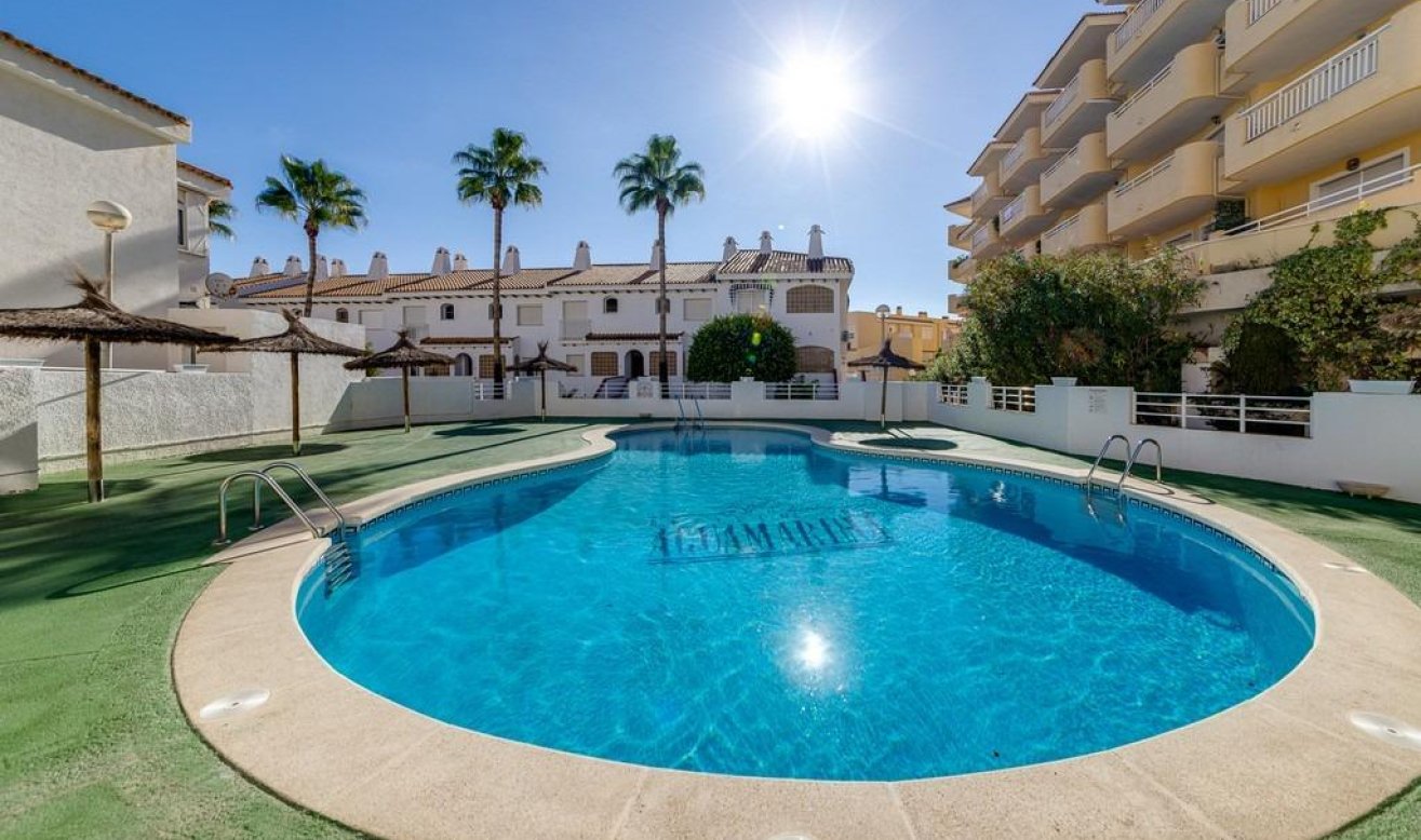 Resale - Apartment / flat - Orihuela Costa - Campoamor