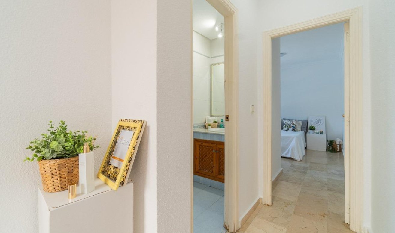 Resale - Villa - Orihuela Costa - Villamartín-Las Filipinas