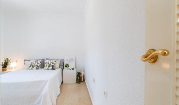 Resale - Villa - Orihuela Costa - Villamartín-Las Filipinas