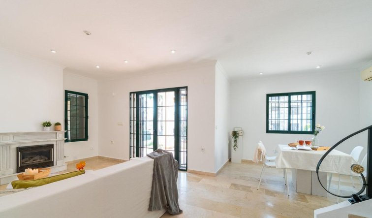 Resale - Villa - Orihuela Costa - Villamartín-Las Filipinas