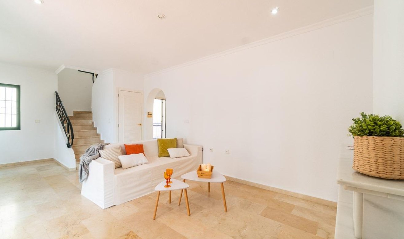 Resale - Villa - Orihuela Costa - Villamartín-Las Filipinas