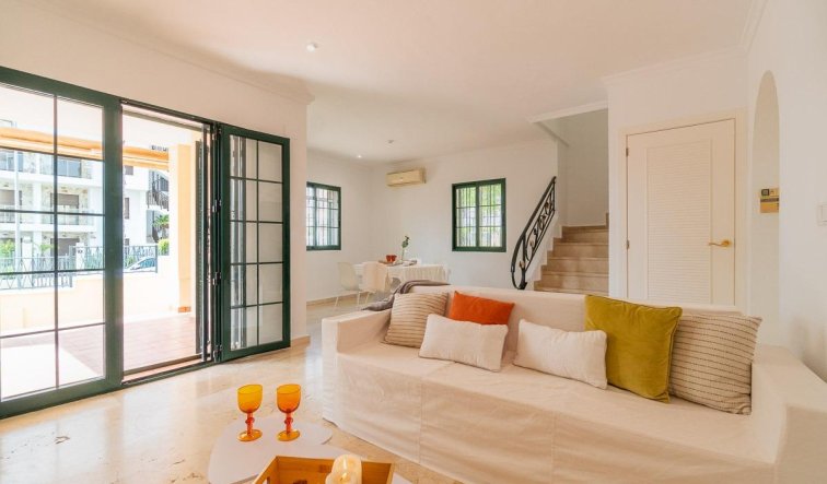 Resale - Villa - Orihuela Costa - Villamartín-Las Filipinas