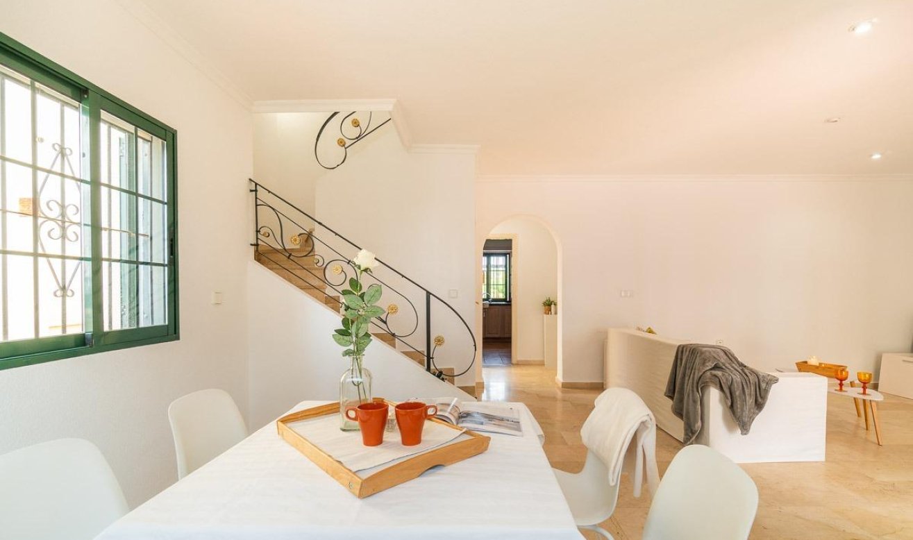 Resale - Villa - Orihuela Costa - Villamartín-Las Filipinas