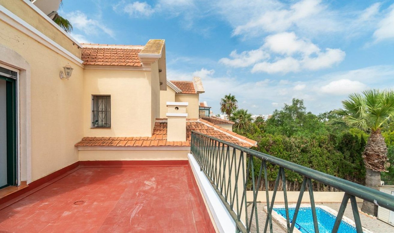 Resale - Villa - Orihuela Costa - Villamartín-Las Filipinas