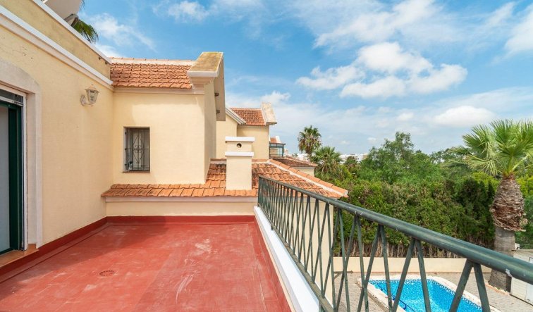 Resale - Villa - Orihuela Costa - Villamartín-Las Filipinas