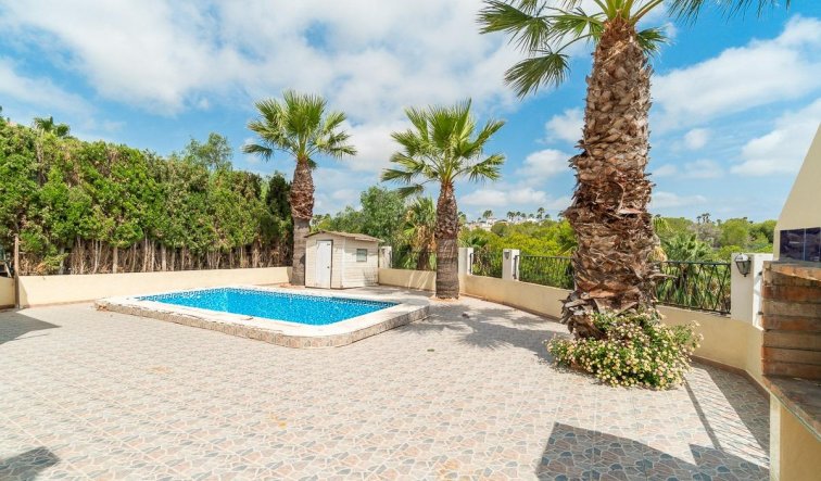 Resale - Villa - Orihuela Costa - Villamartín-Las Filipinas