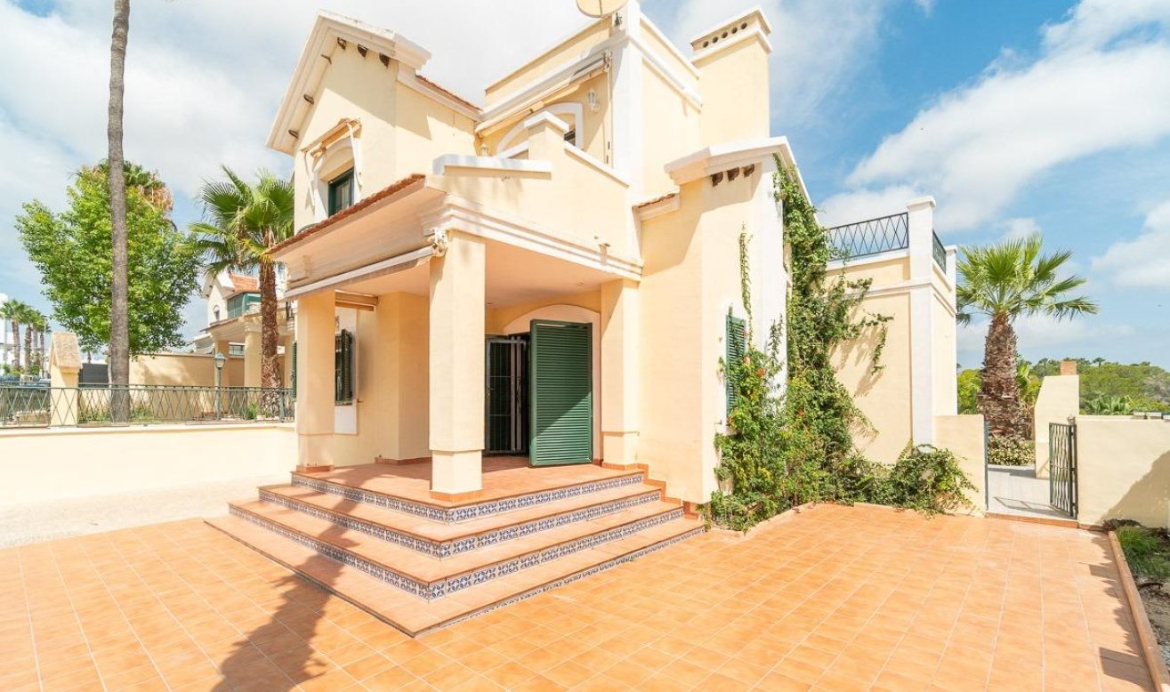 Resale - Villa - Orihuela Costa - Villamartín-Las Filipinas