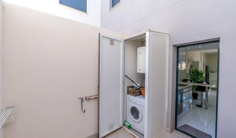 Resale - Apartment / flat - Orihuela Costa - Los Altos