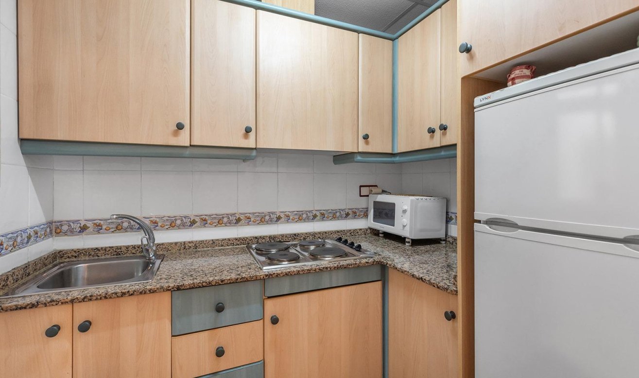 Resale - Apartment / flat - Torrevieja - Estacion de autobuses
