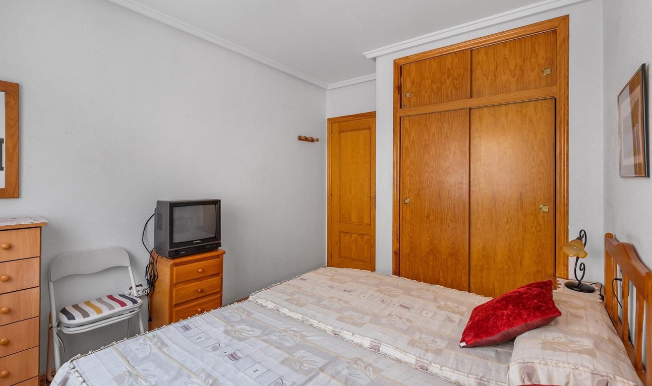 Resale - Apartment / flat - Torrevieja - Estacion de autobuses