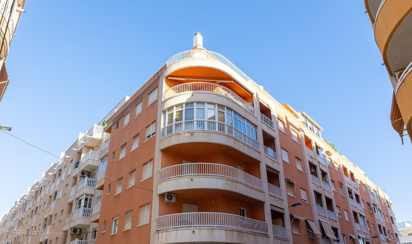 Resale - Apartment / flat - Torrevieja - Estacion de autobuses