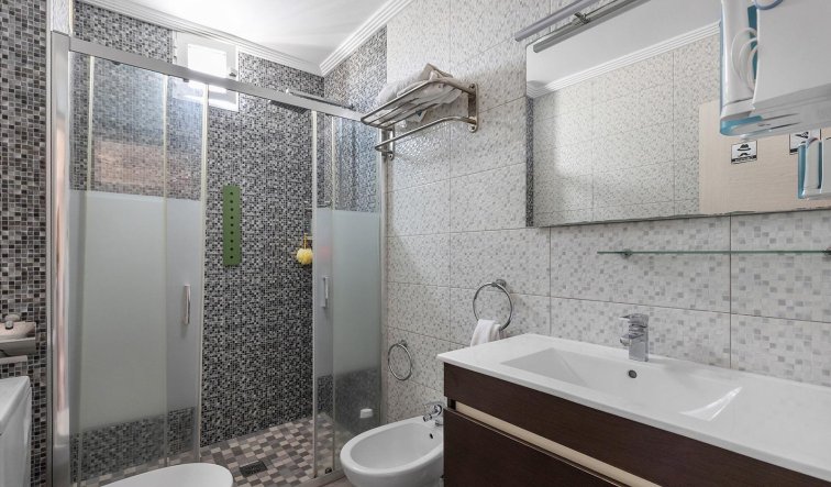 Resale - Flat - Torrevieja - Centro