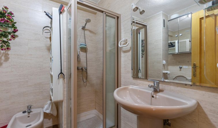 Resale - Apartment / flat - Guardamar del Segura - Urb. pinomar