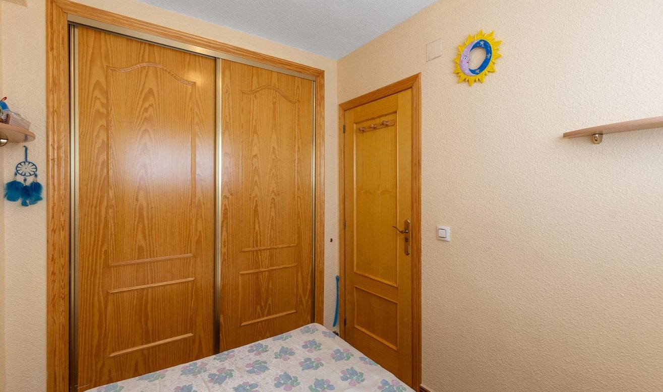 Resale - Apartment / flat - Guardamar del Segura - Urb. pinomar