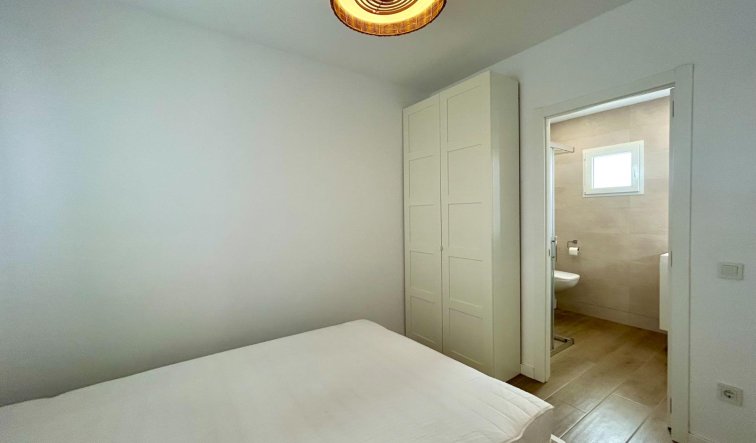 Resale - Apartment / flat - San Miguel de Salinas - Las filipinas