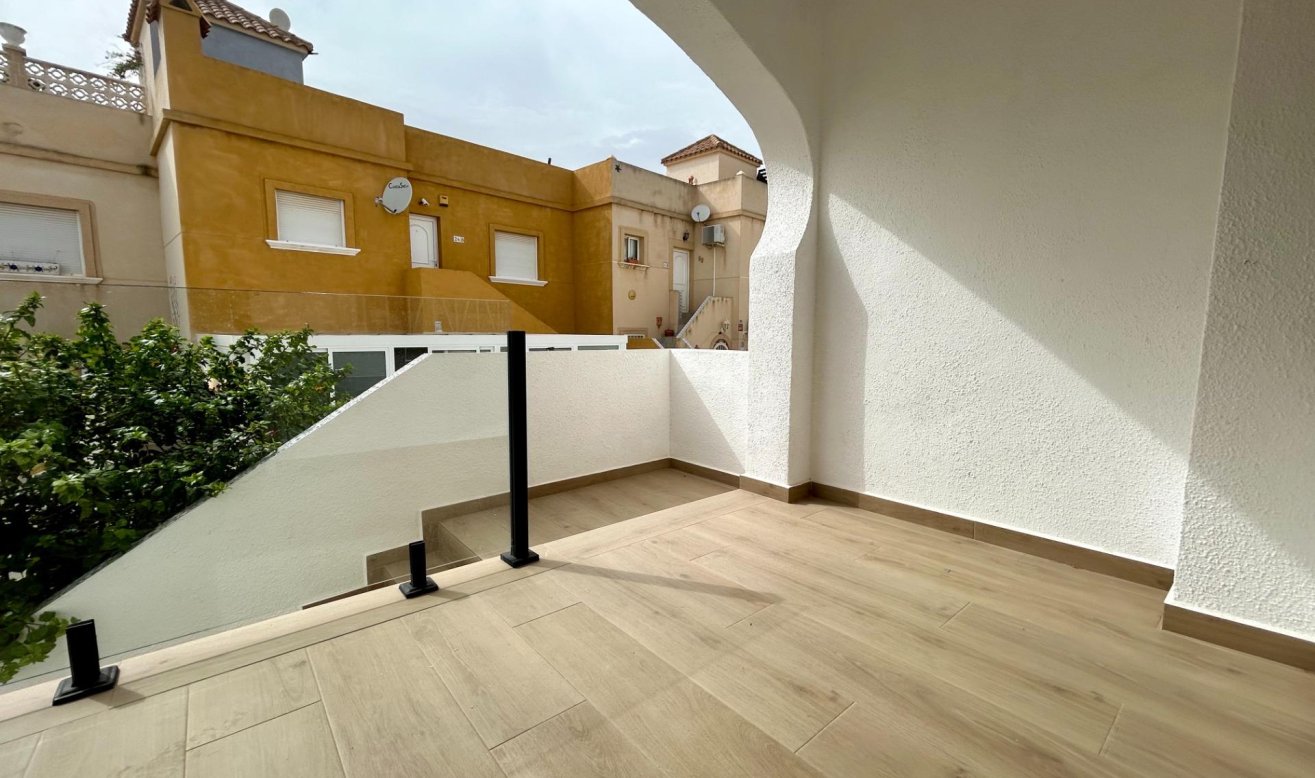 Resale - Apartment / flat - San Miguel de Salinas - Las filipinas