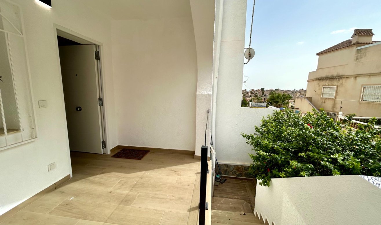 Resale - Apartment / flat - San Miguel de Salinas - Las filipinas