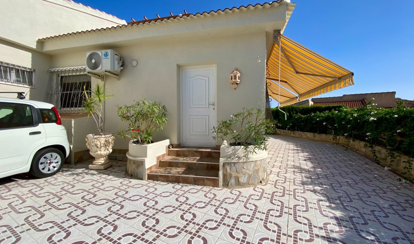 Revente - Villa - Ciudad Quesada