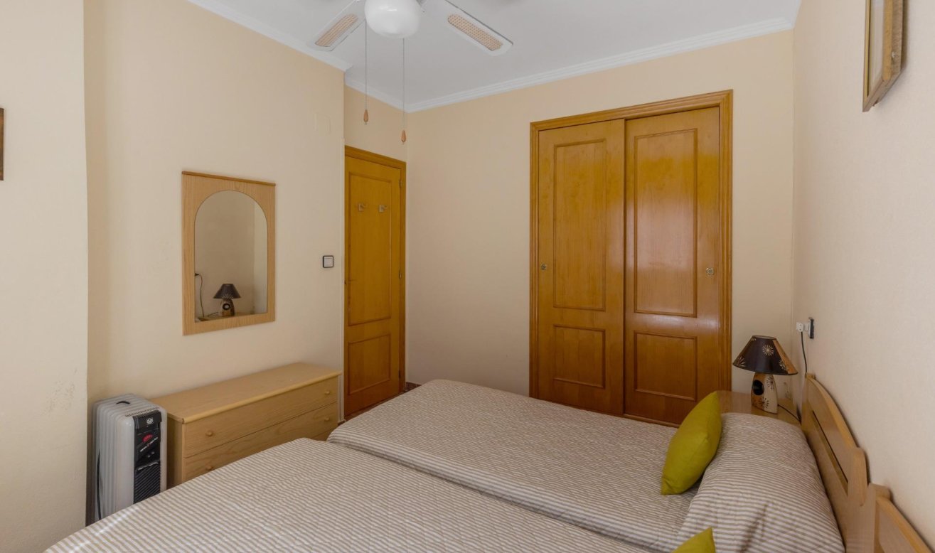 Resale - Flat - Torrevieja - Playa de los locos