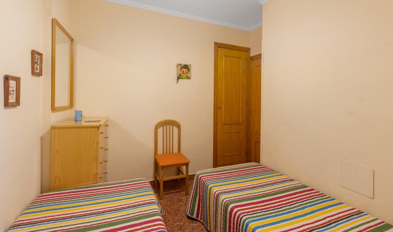 Resale - Flat - Torrevieja - Playa de los locos